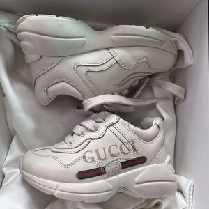 Authentic Gucci Shoes 4C